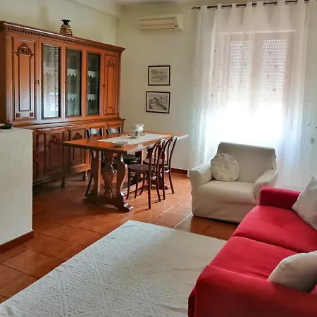 Apartment Con Terrazza A Livello
